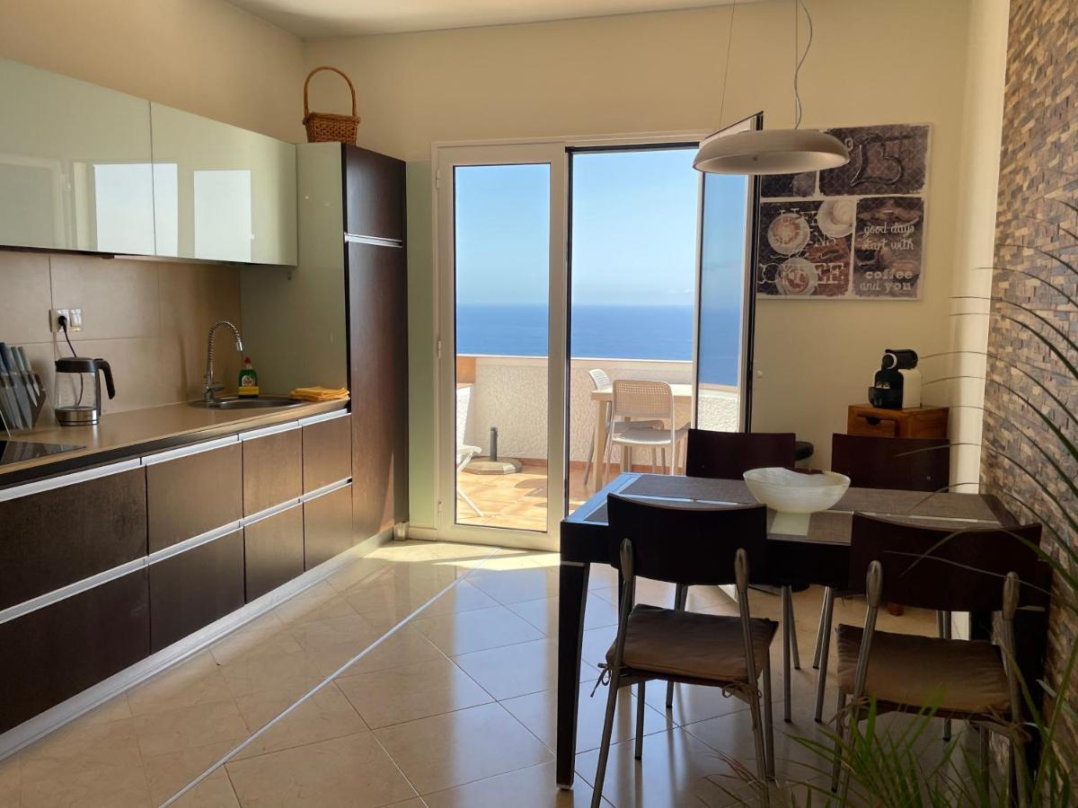 Villa Isabela - Car Rental For Free Canico  Exterior photo
